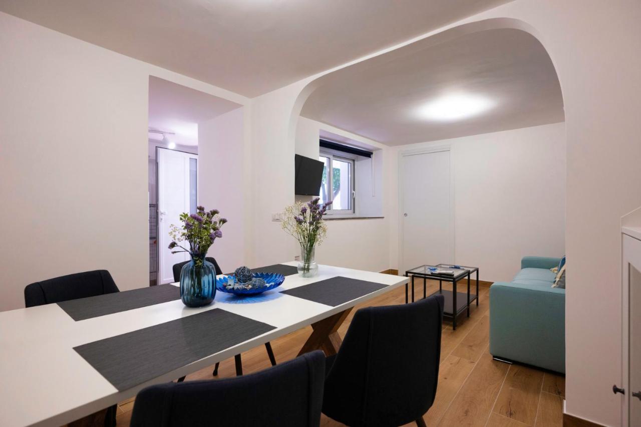 Diomira Apartment Таорміна Екстер'єр фото